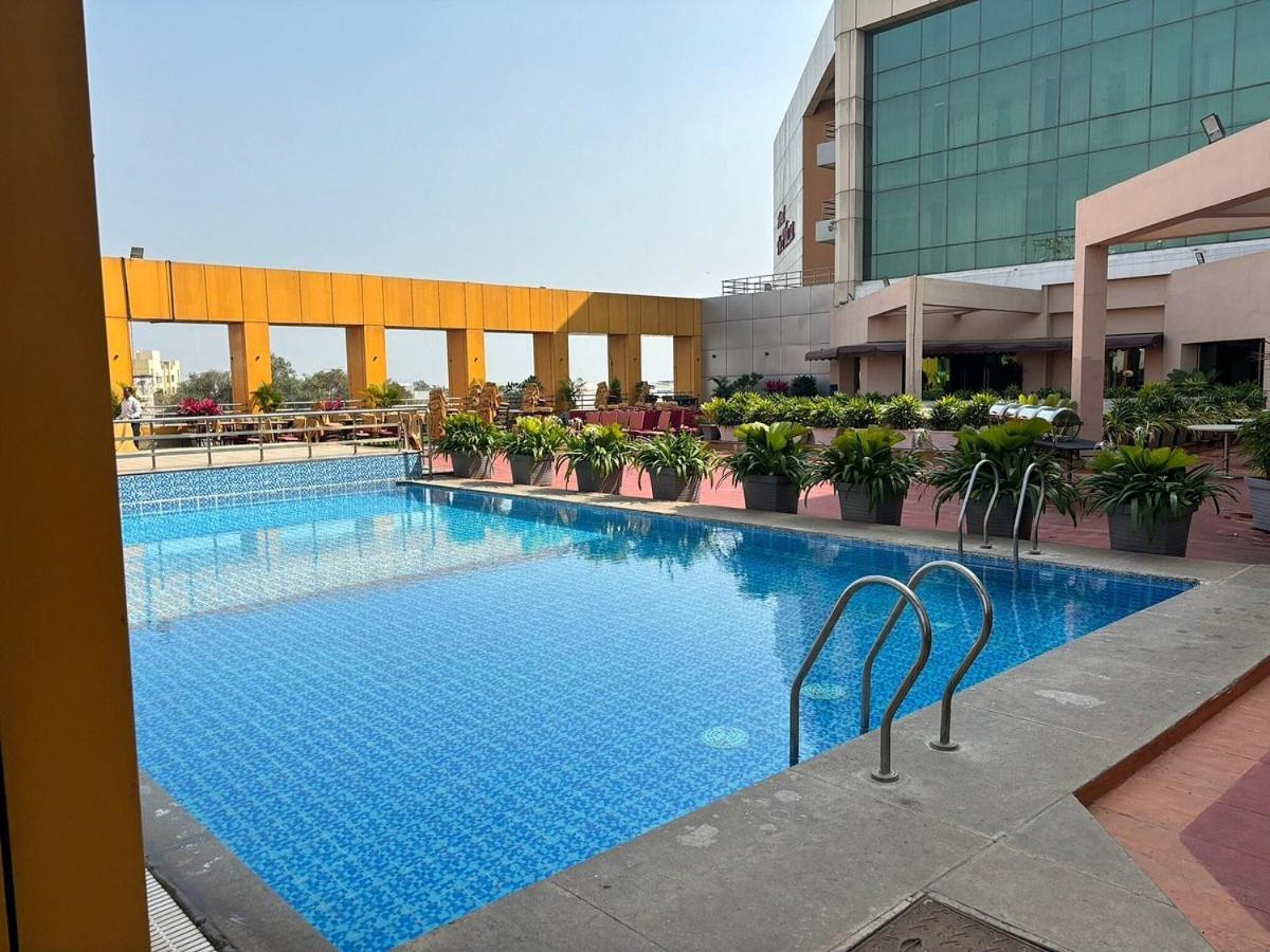 Hotel The Plaza Haydarabad Dış mekan fotoğraf
