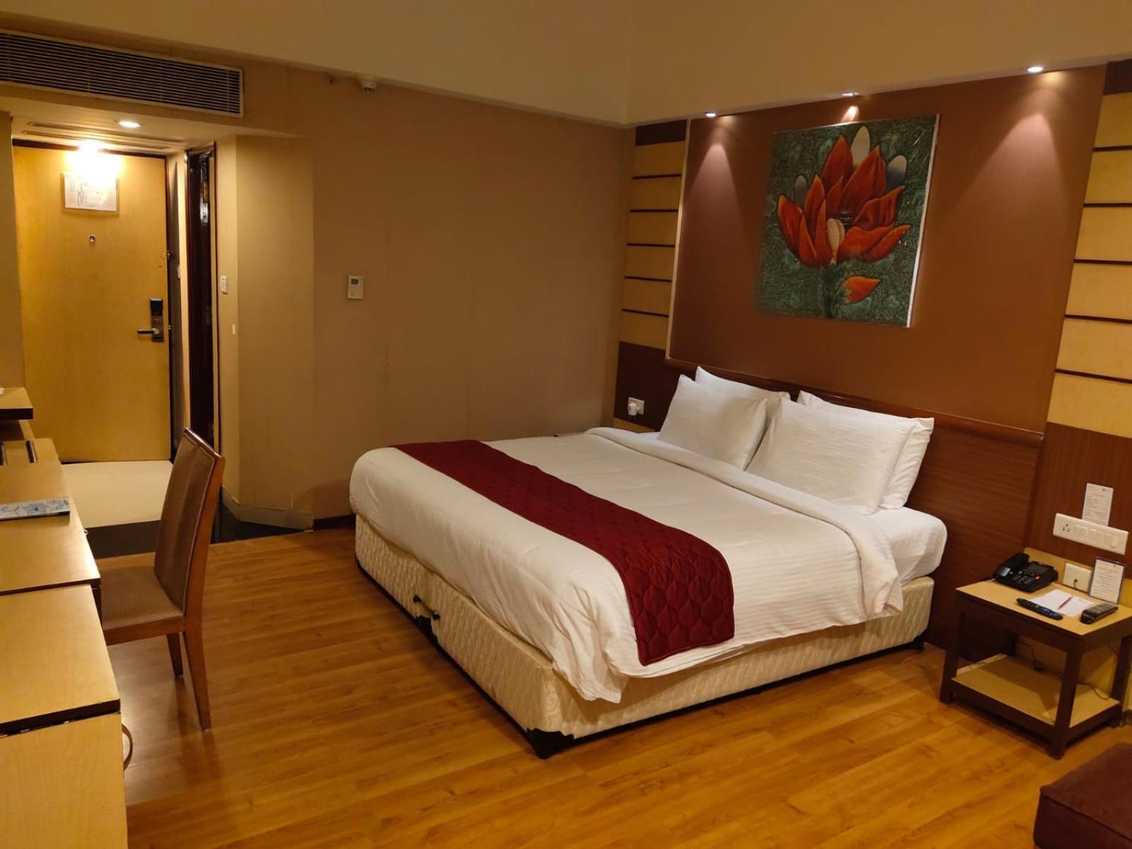 Hotel The Plaza Haydarabad Dış mekan fotoğraf