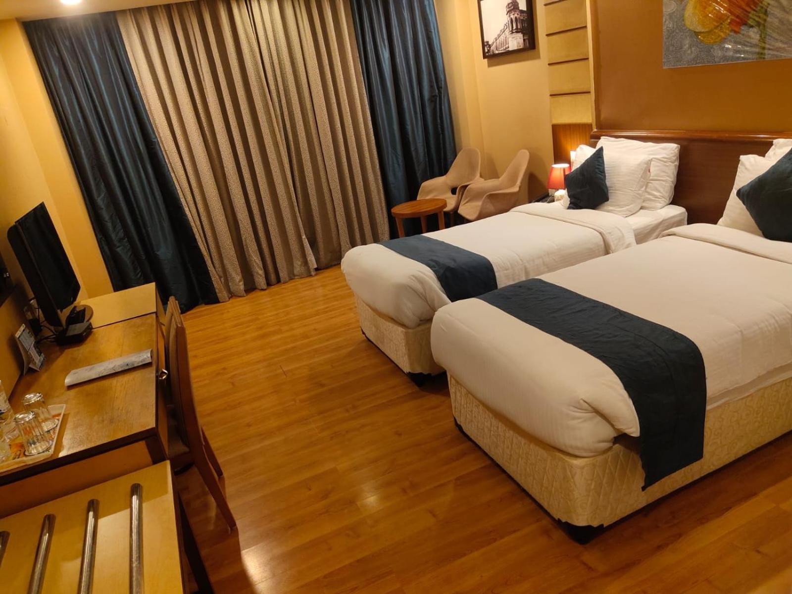 Hotel The Plaza Haydarabad Dış mekan fotoğraf