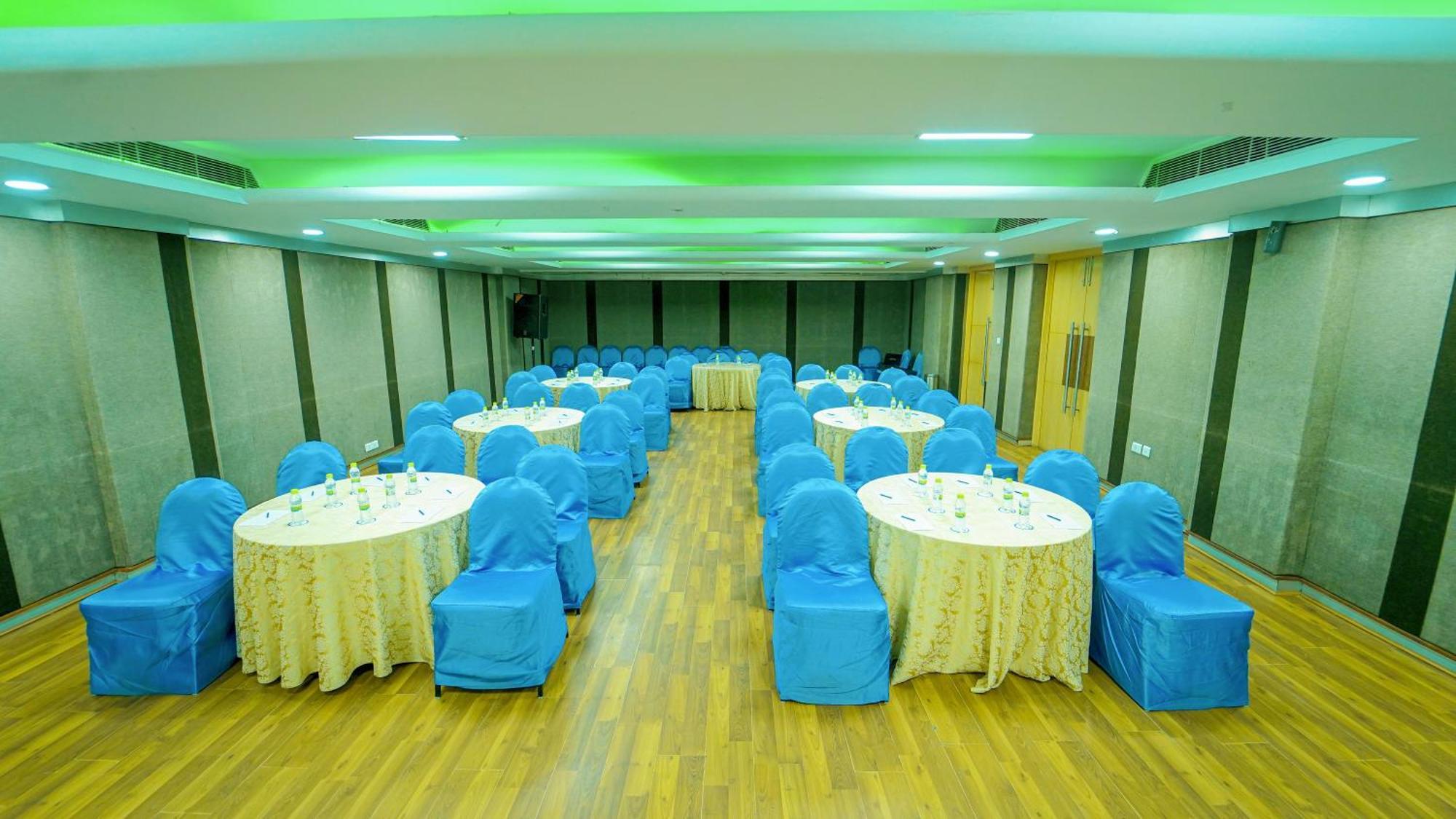 Hotel The Plaza Haydarabad Dış mekan fotoğraf