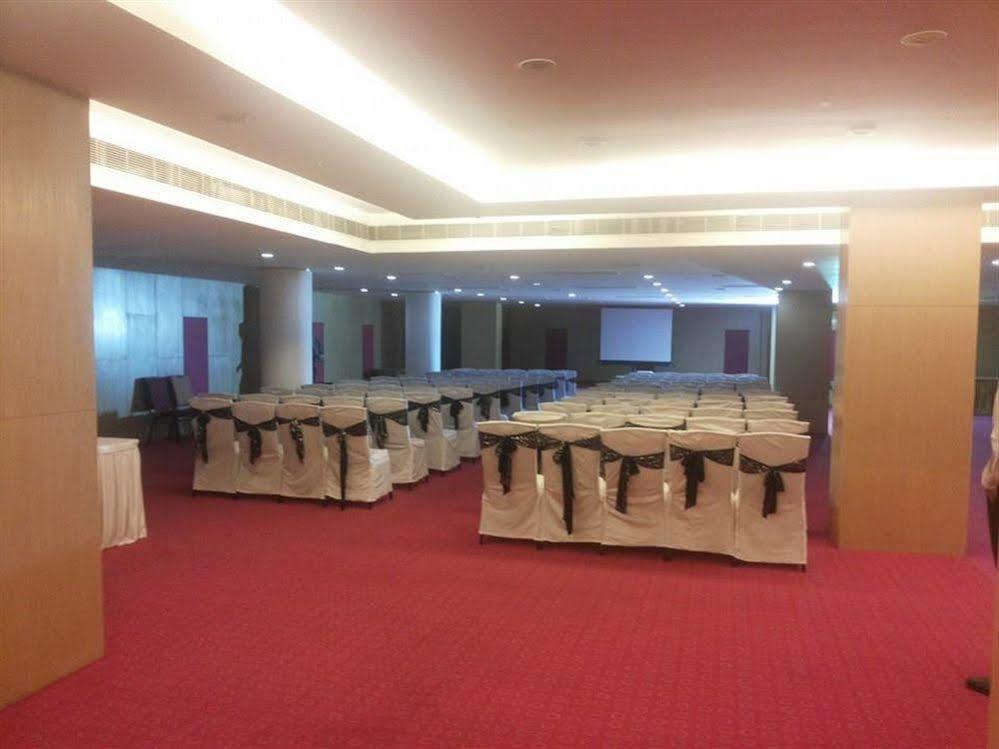 Hotel The Plaza Haydarabad Dış mekan fotoğraf