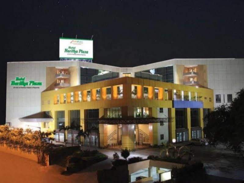 Hotel The Plaza Haydarabad Dış mekan fotoğraf